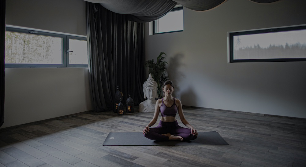 Yoga Black Overlay